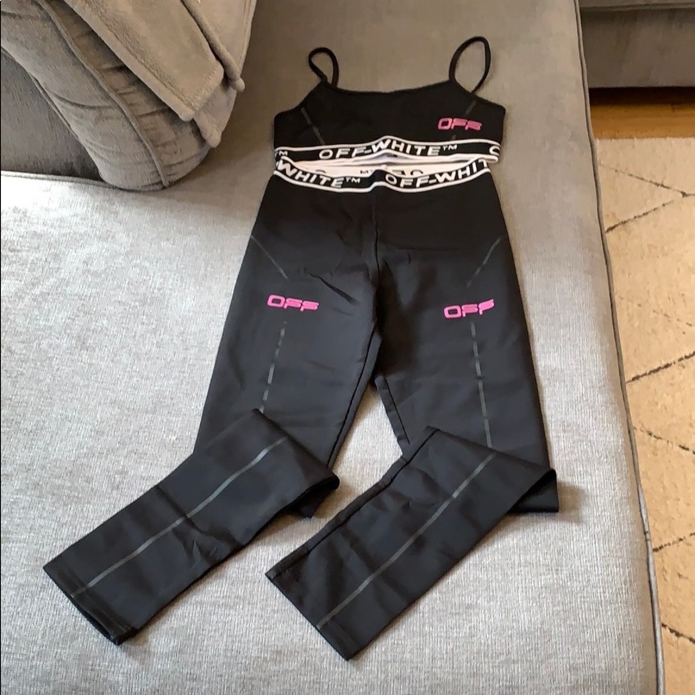 Off white workout suit like new